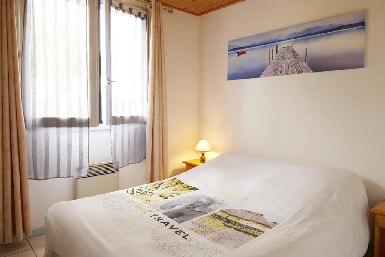 サンティレール・ド・リエ Une Accueillante Maison De Bord De Merヴィラ エクステリア 写真