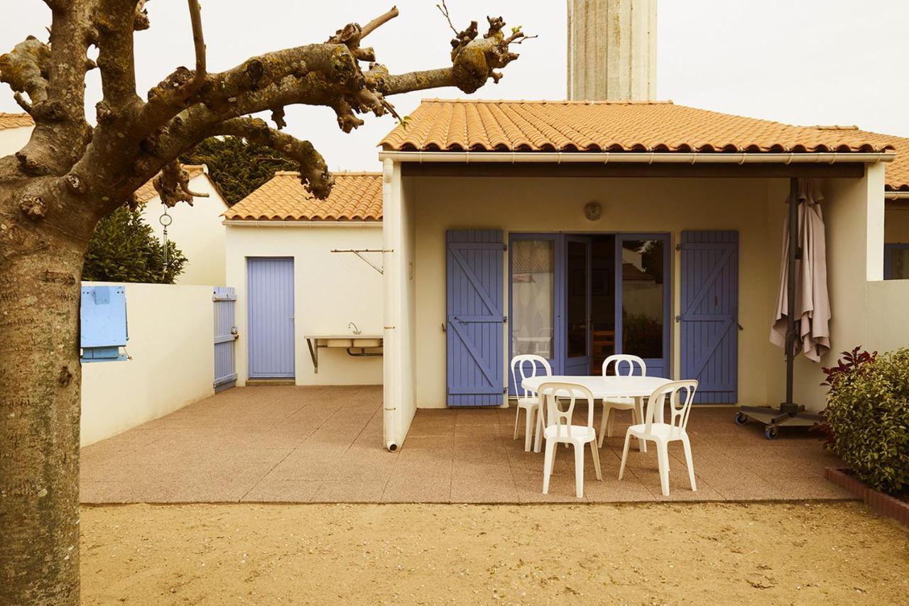 サンティレール・ド・リエ Une Accueillante Maison De Bord De Merヴィラ エクステリア 写真